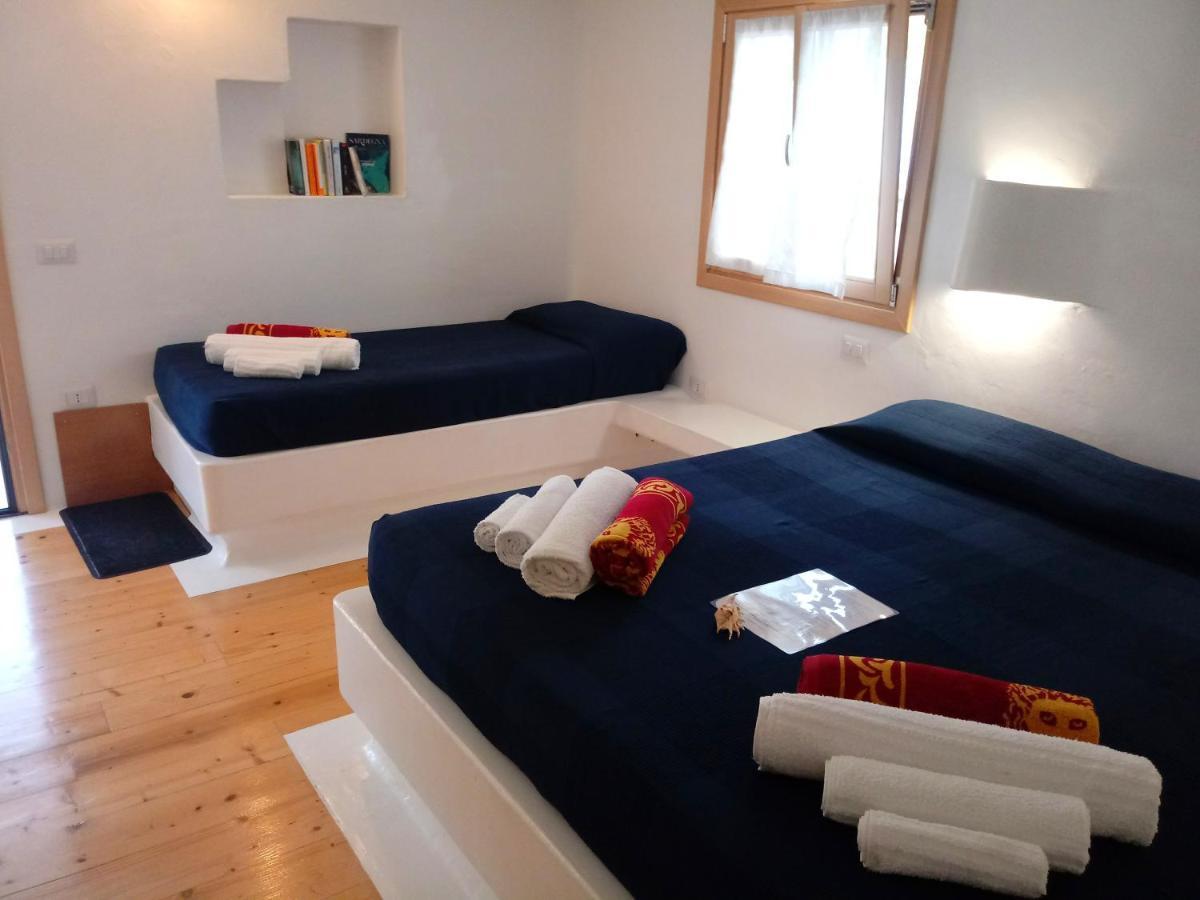 Porto Columbu - Perd'E Sali Casa Namaste Bed & Breakfast エクステリア 写真
